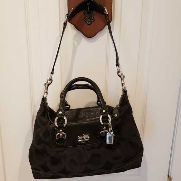 Coach Bag - Picture 3 of 13